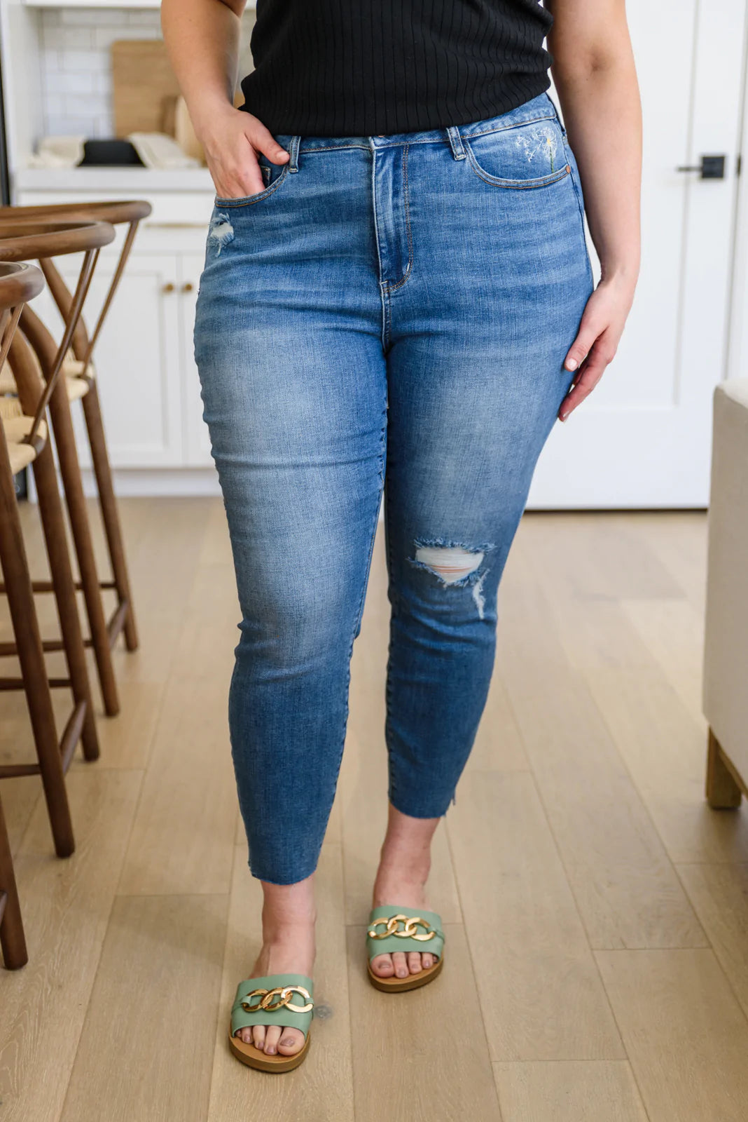 Making Wishes Embroidered Skinny Jeans